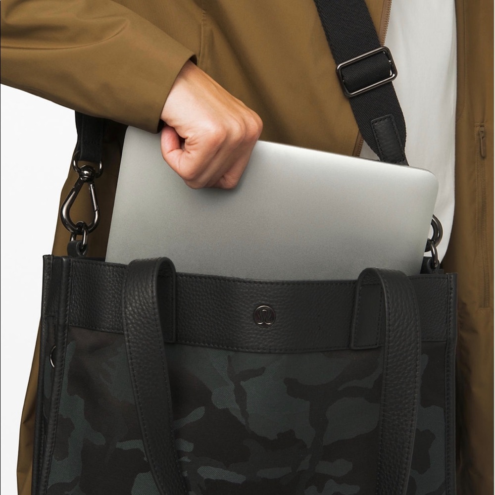 Lululemon Camo Crossbody Tote Bag 15L - Picture 3 of 8